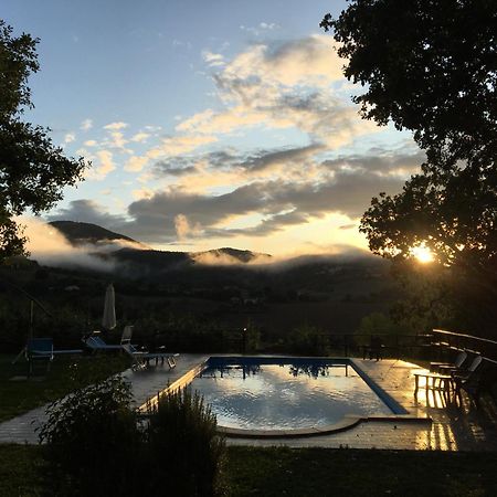 Agriturismo Gioie Di Campagna Fabriano Kültér fotó