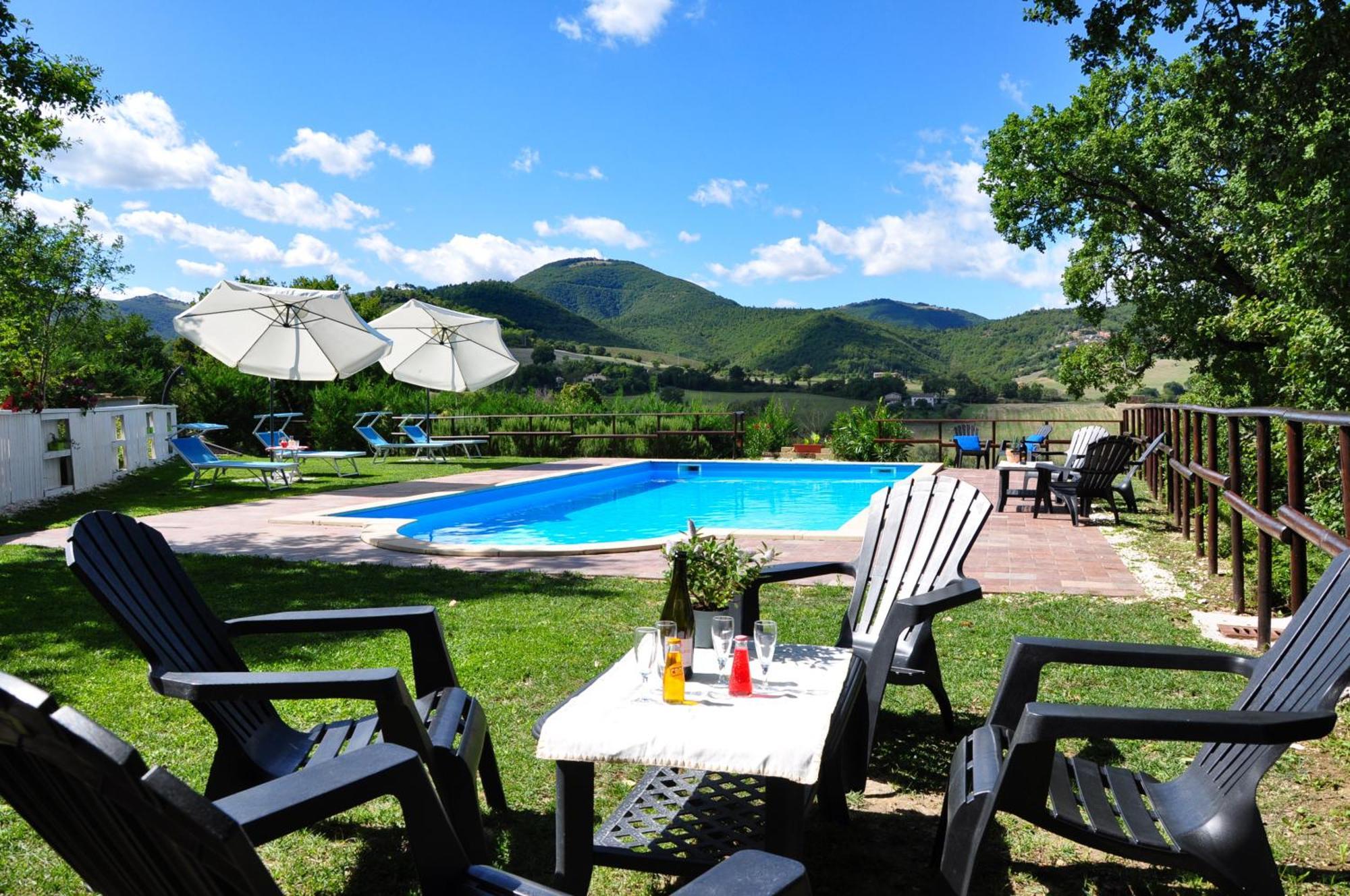Agriturismo Gioie Di Campagna Fabriano Kültér fotó