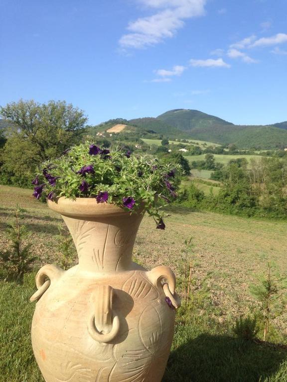 Agriturismo Gioie Di Campagna Fabriano Kültér fotó