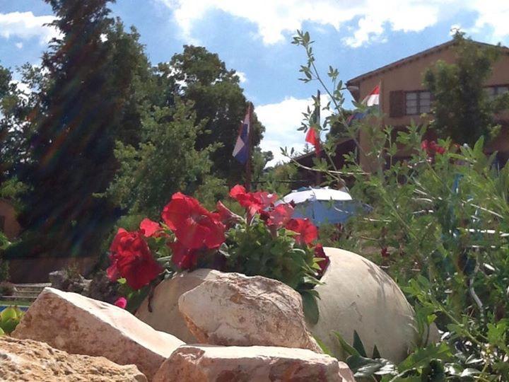 Agriturismo Gioie Di Campagna Fabriano Kültér fotó
